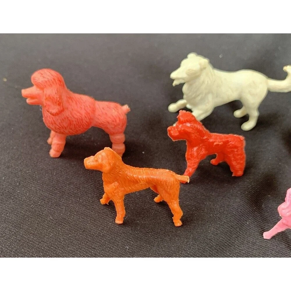 12 Vintage Plastic Animals Dogs Cats Hong Kong  Japan Unmarked